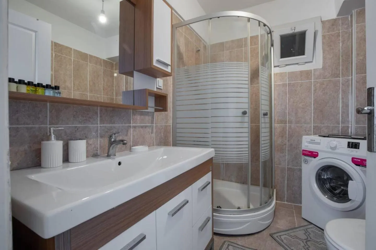 Modern Central 2Br Apt In The Hearth Of The City Istanbul Apartment